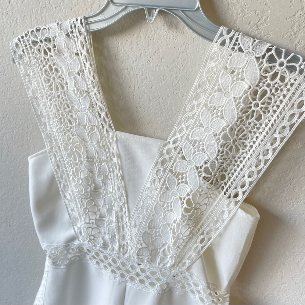 Like new! Free shipping! Parvenue White Lace Romper - Picture 6 of 11
